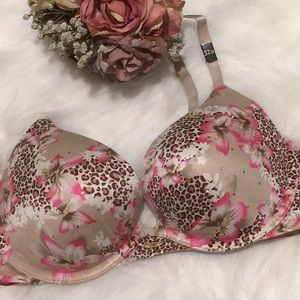 Victoria’s Secret Plunge 32 D